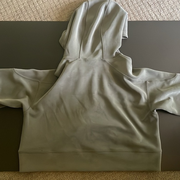 Lululemon get centred hoodie - Picture 6 of 7